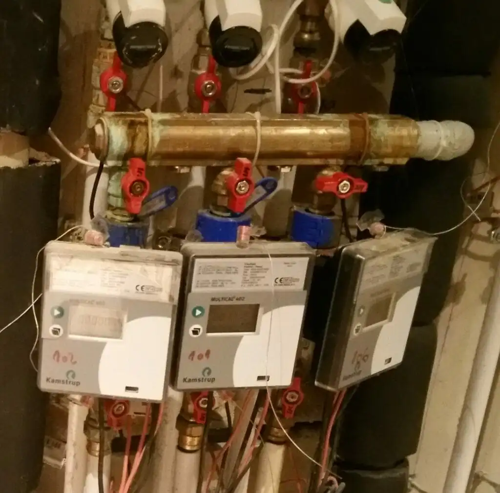 Le comptage individuel de la chaleur utilisée permet de ne pas gaspiller l'énergie. Les utilisateurs baisseront la température lors de leur absence par exemple.