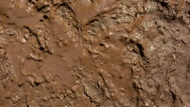 Boues dans un circuit de chauffage : mélange de corrosion, bactéries et tartre
